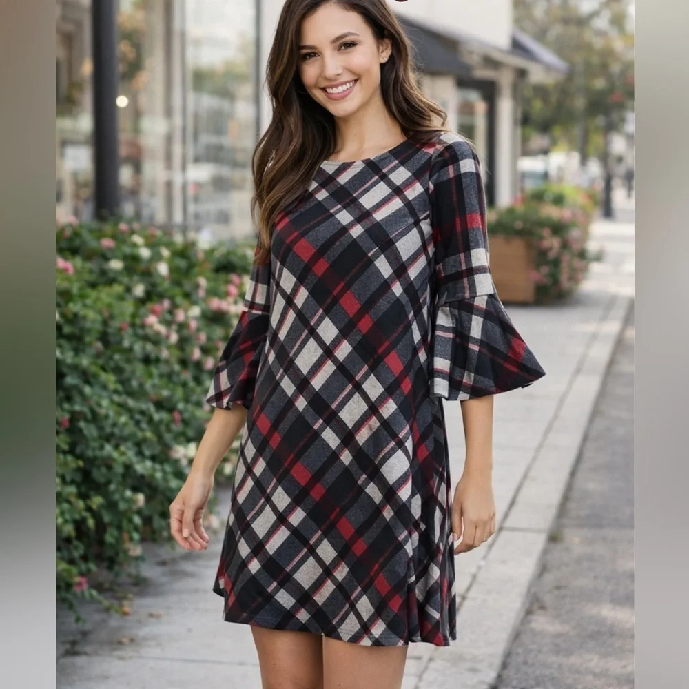 Jessica Howard Black and Red A-line Dress with 3/4 Bell Sleeves  Size PM